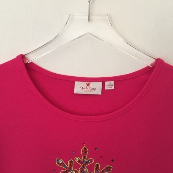 Quacker Factory Bright Pink Sparkly Snowflake Motif 3/4 Sleeve Top - Picture 2 of 12
